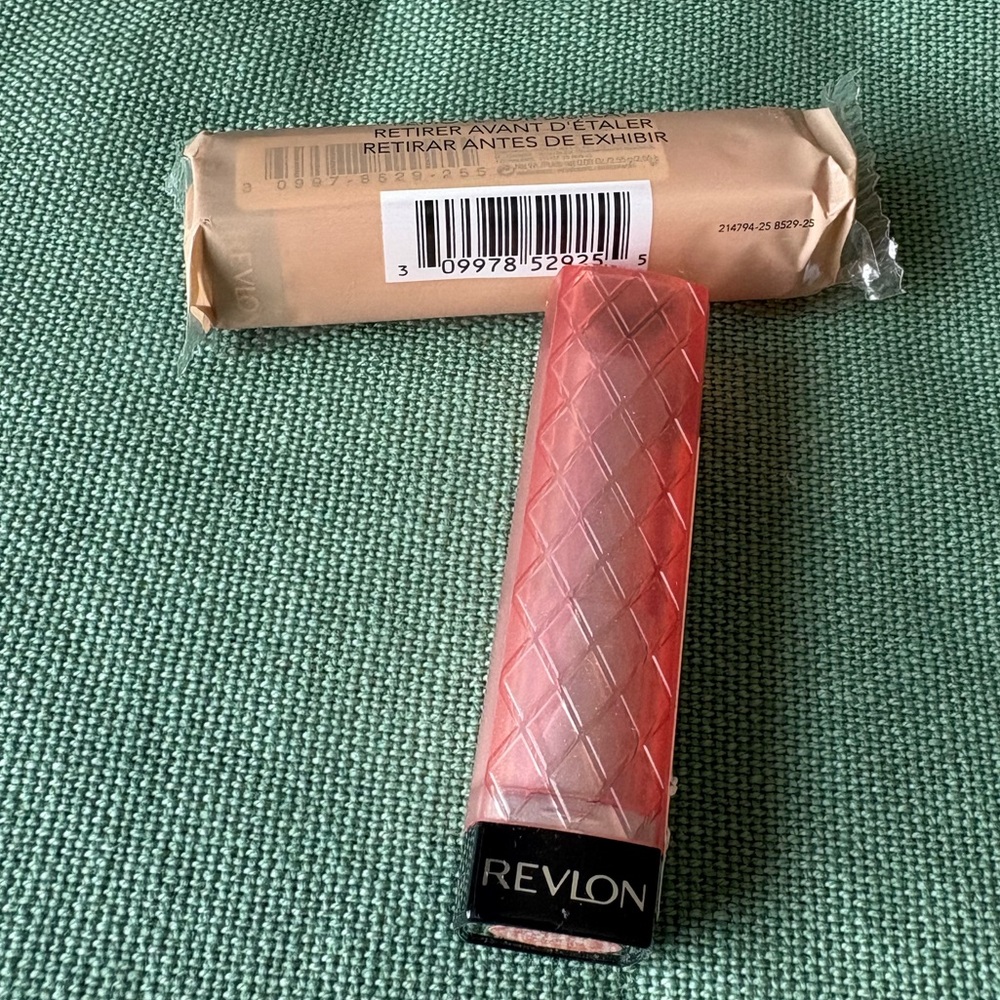 Revlon ColorBurst Lip Butter Peach Parfait 025 New Sealed in Package
